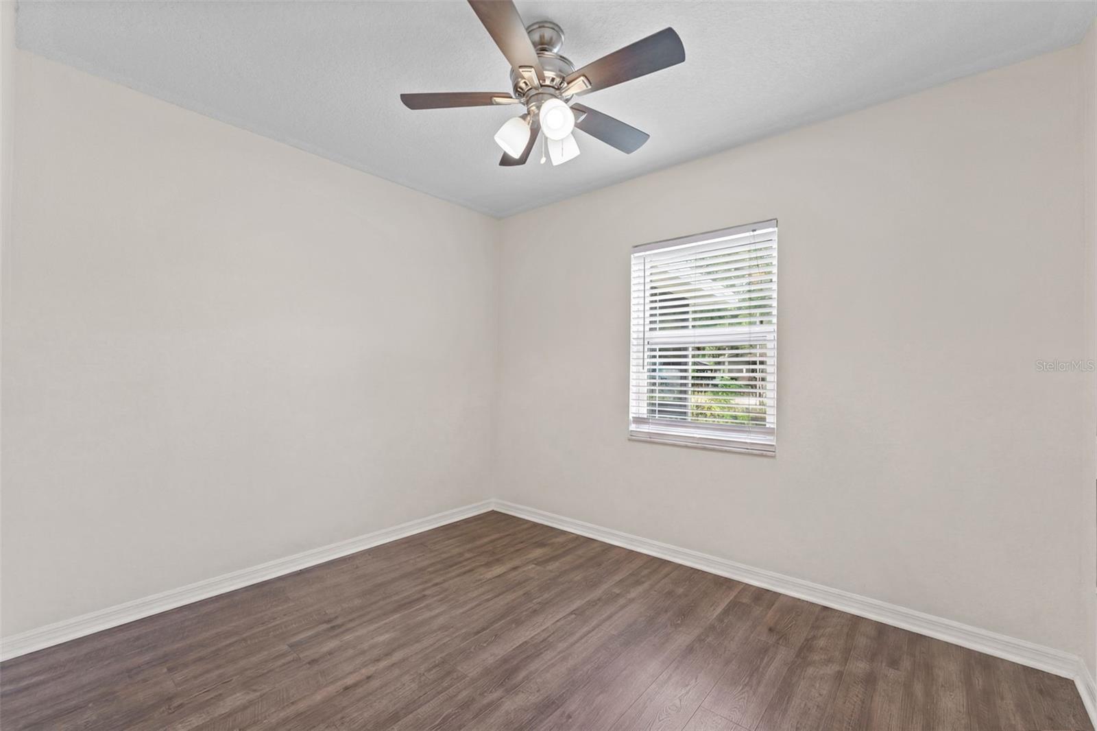 Image 17 of 34 For 1438 Santa Anna Drive