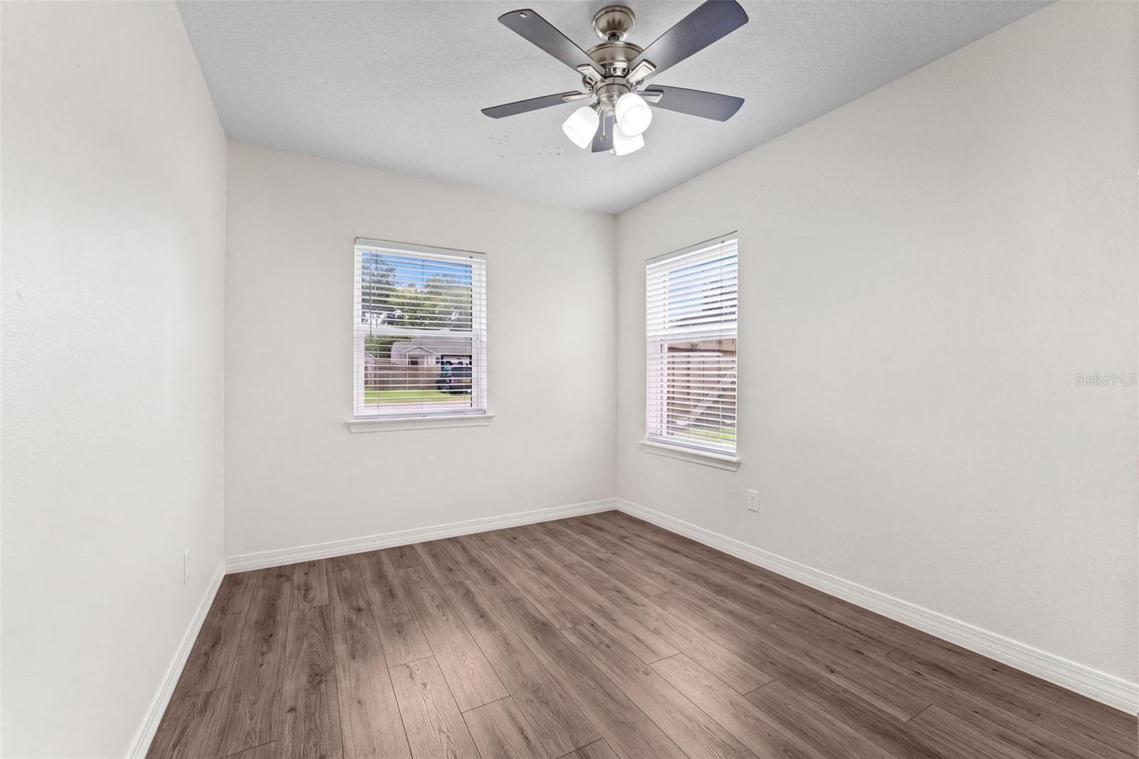 Image 20 of 34 For 1438 Santa Anna Drive