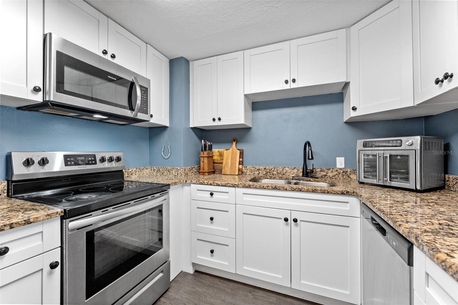 Image 8 of 34 For 1438 Santa Anna Drive