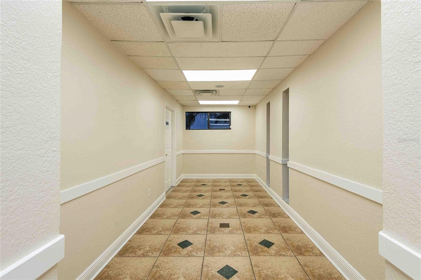 Listing photo id 9 for 4109 Armenia