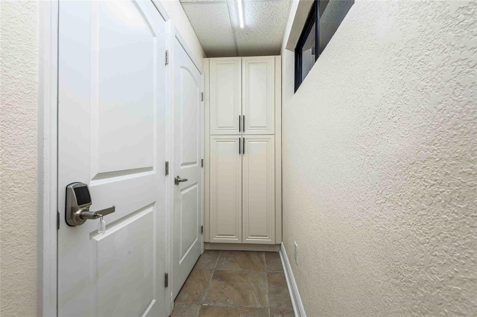 Listing photo id 22 for 4109 Armenia