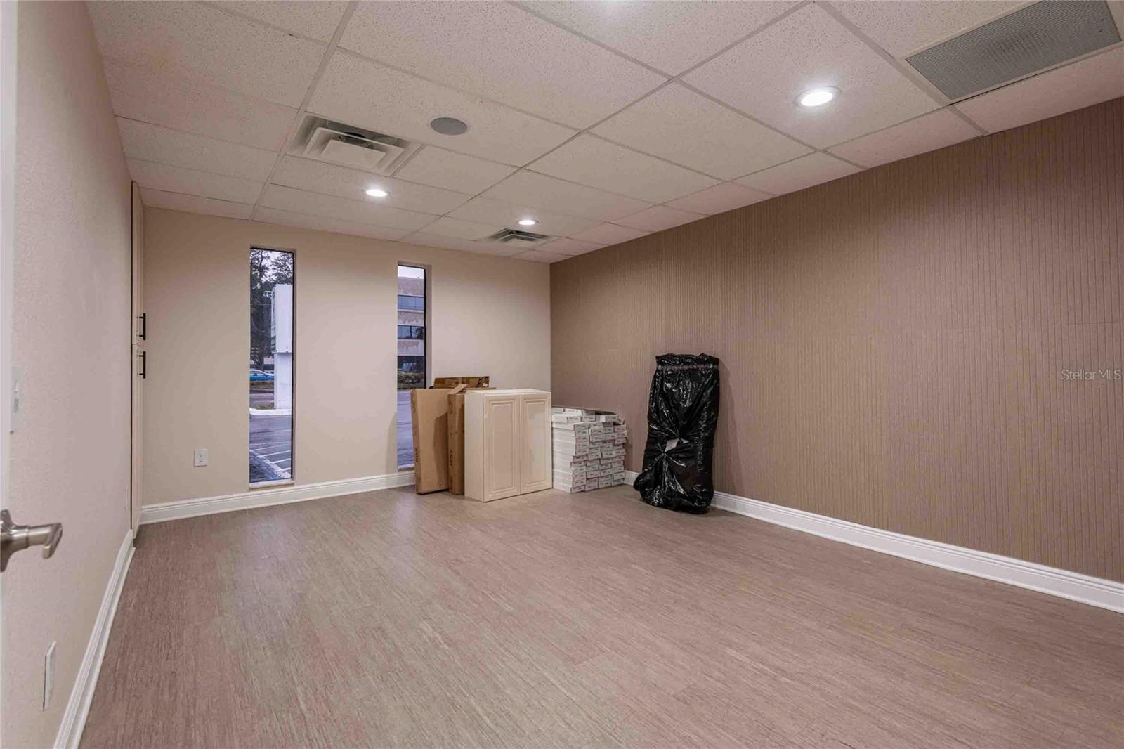 Listing photo id 24 for 4109 Armenia