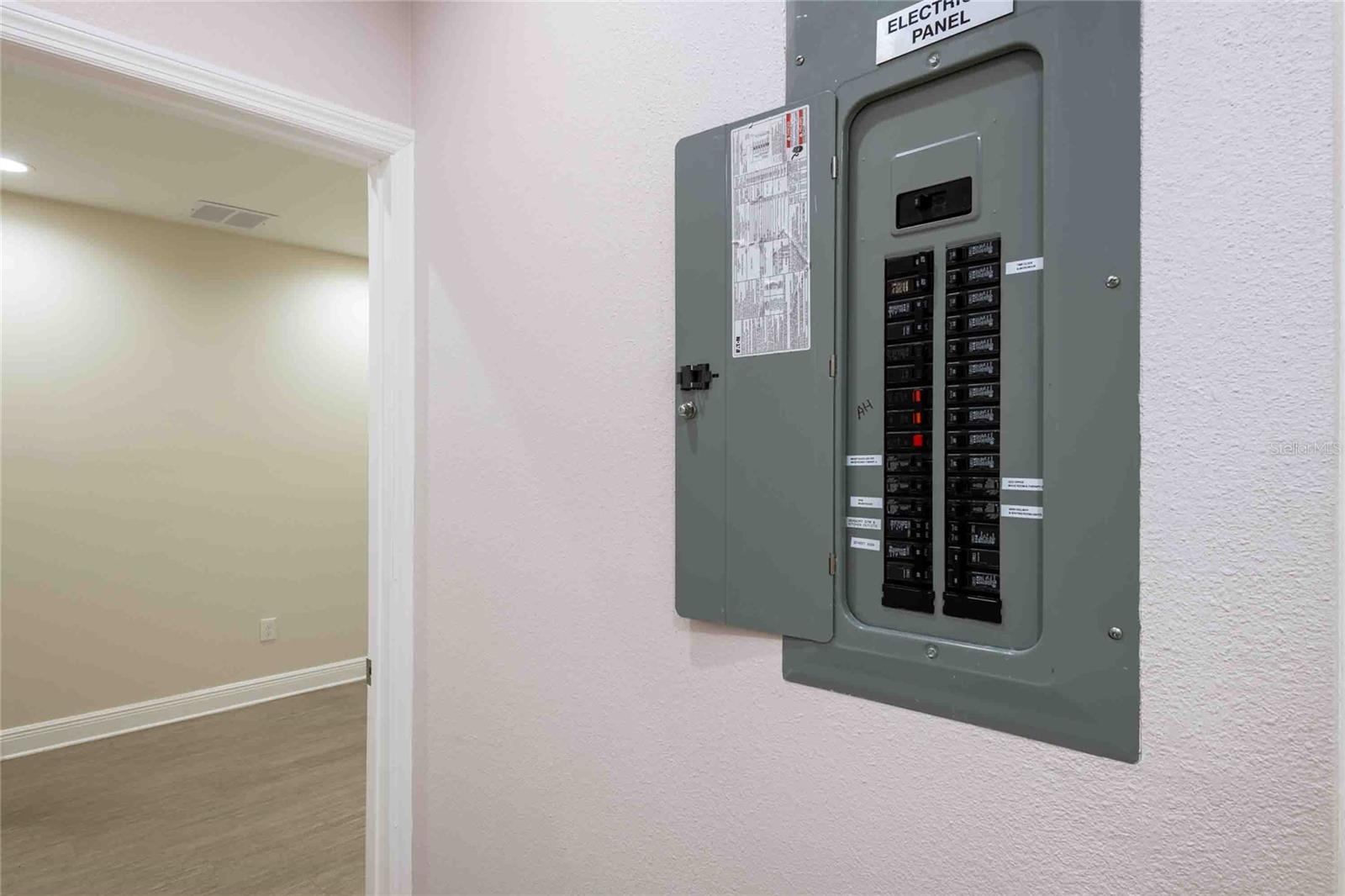 Listing photo id 28 for 4109 Armenia