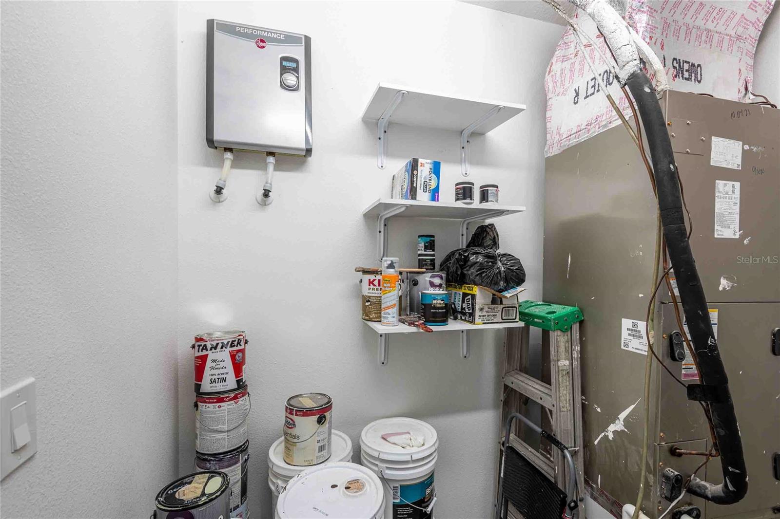 Listing photo id 40 for 4109 Armenia