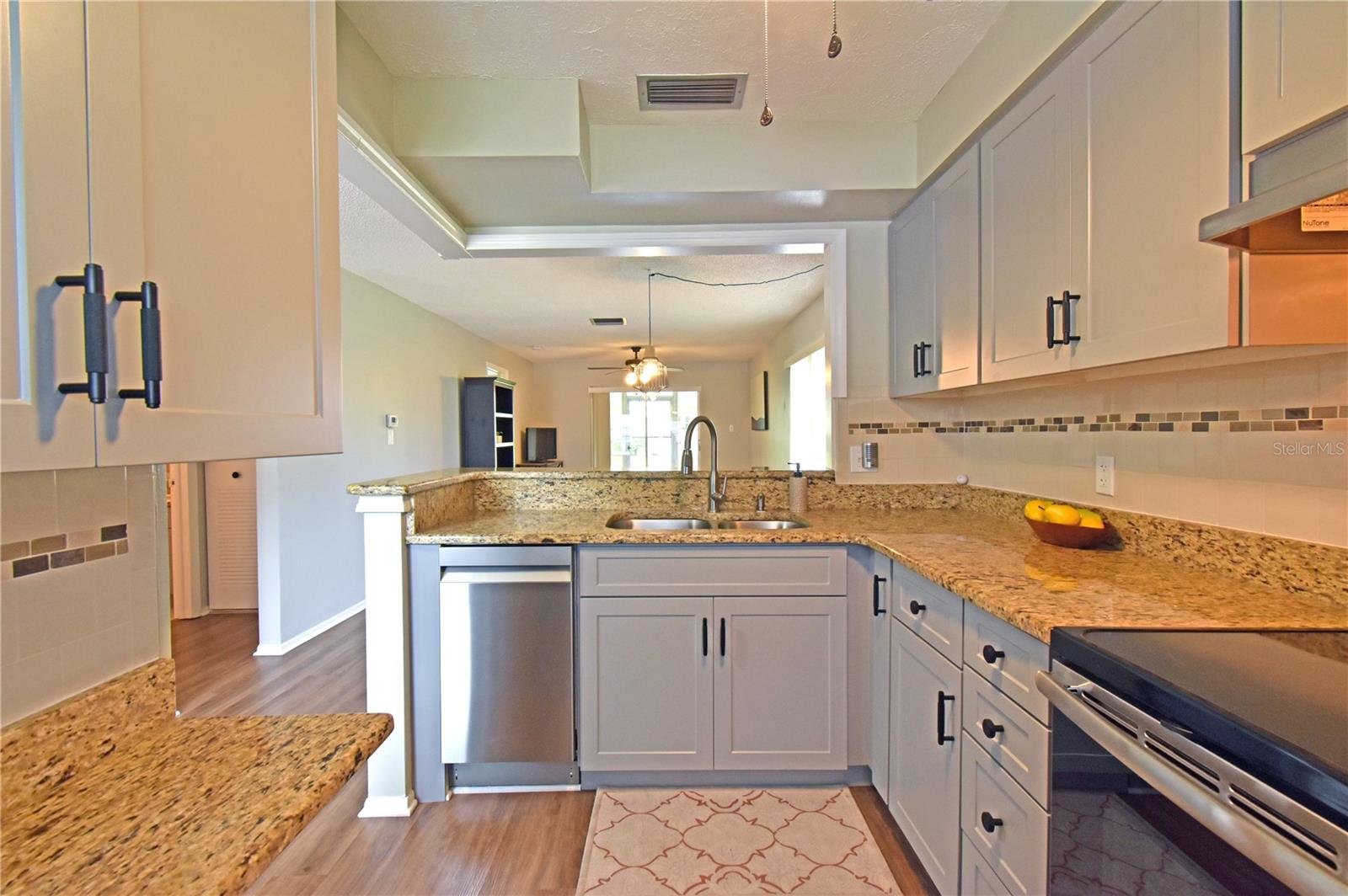 Image 6 of 31 For 3683 Trophy Boulevard