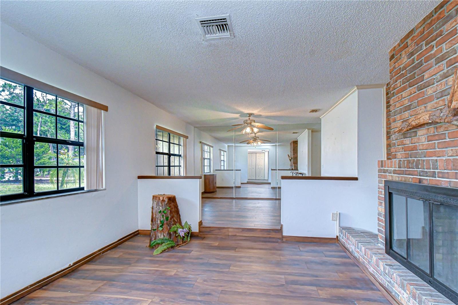 Image 7 of 25 For 21924 Ocean Pines Drive