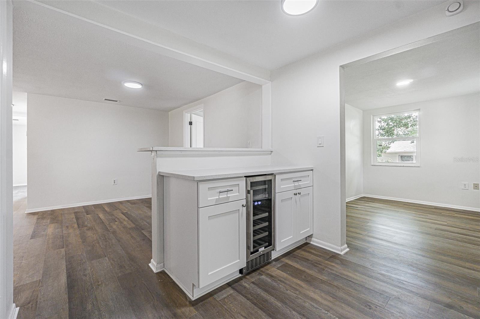 Image 10 of 27 For 5165 Greenwood Street