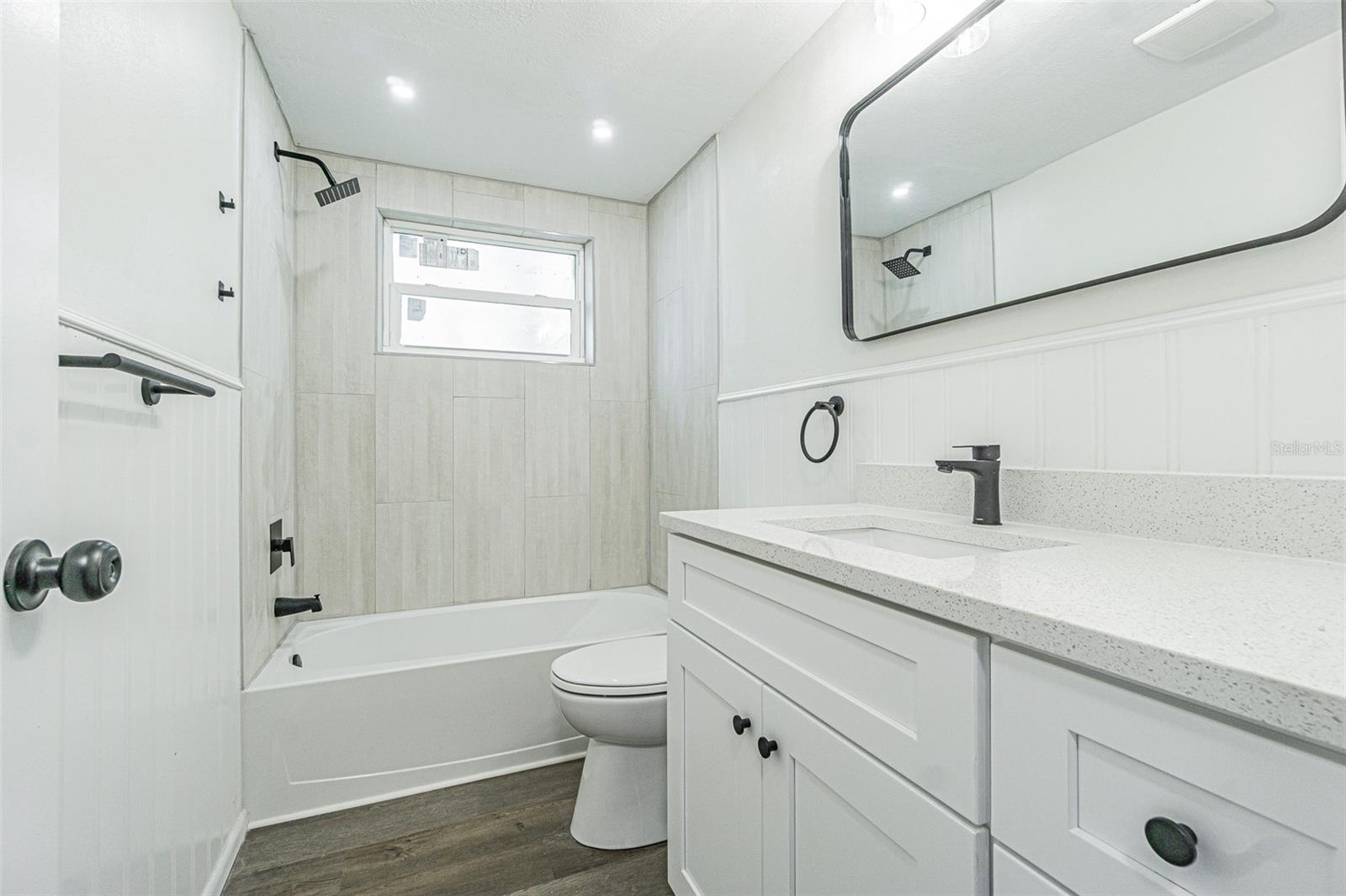 Image 15 of 27 For 5165 Greenwood Street