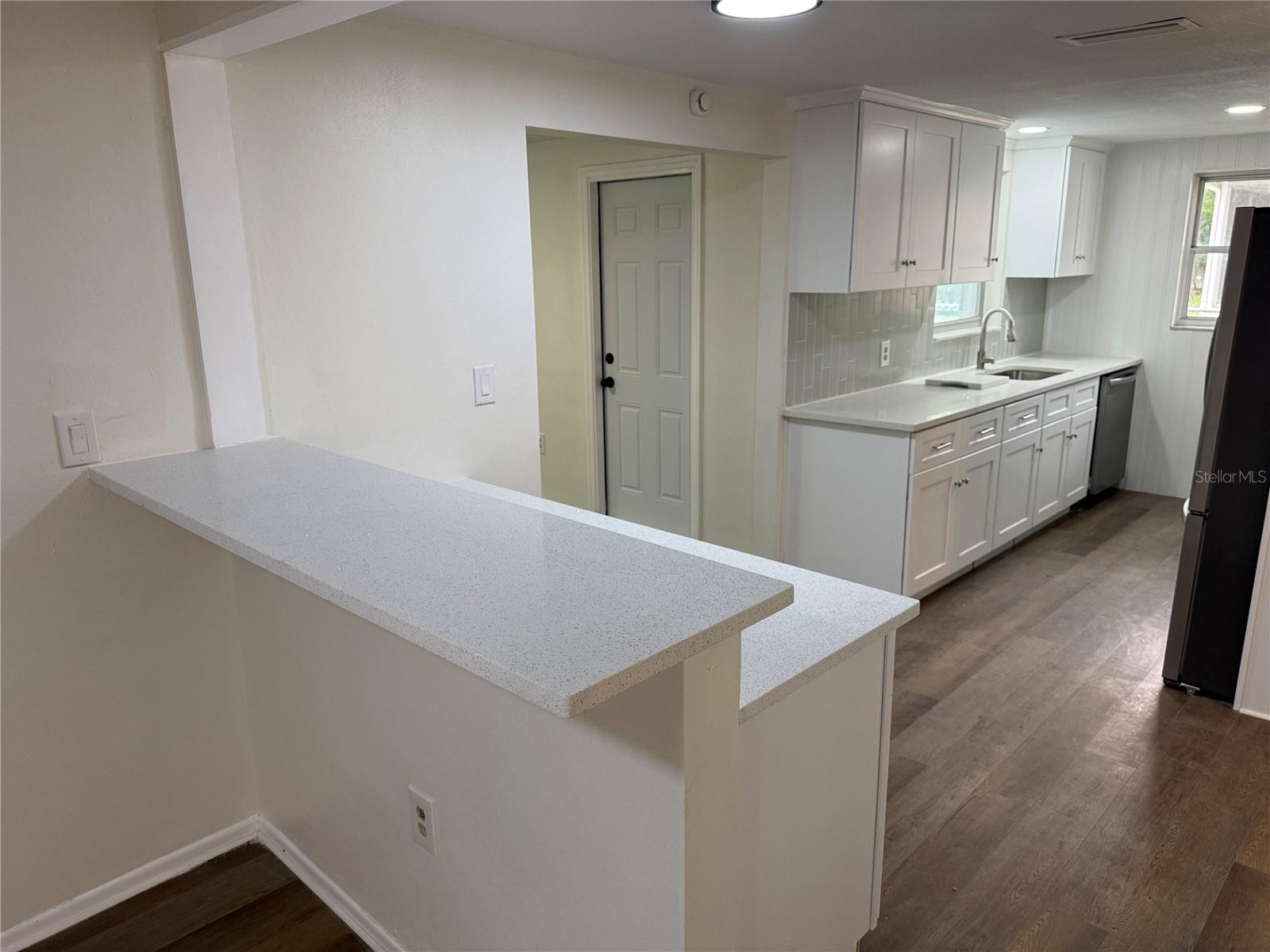 Image 5 of 27 For 5165 Greenwood Street