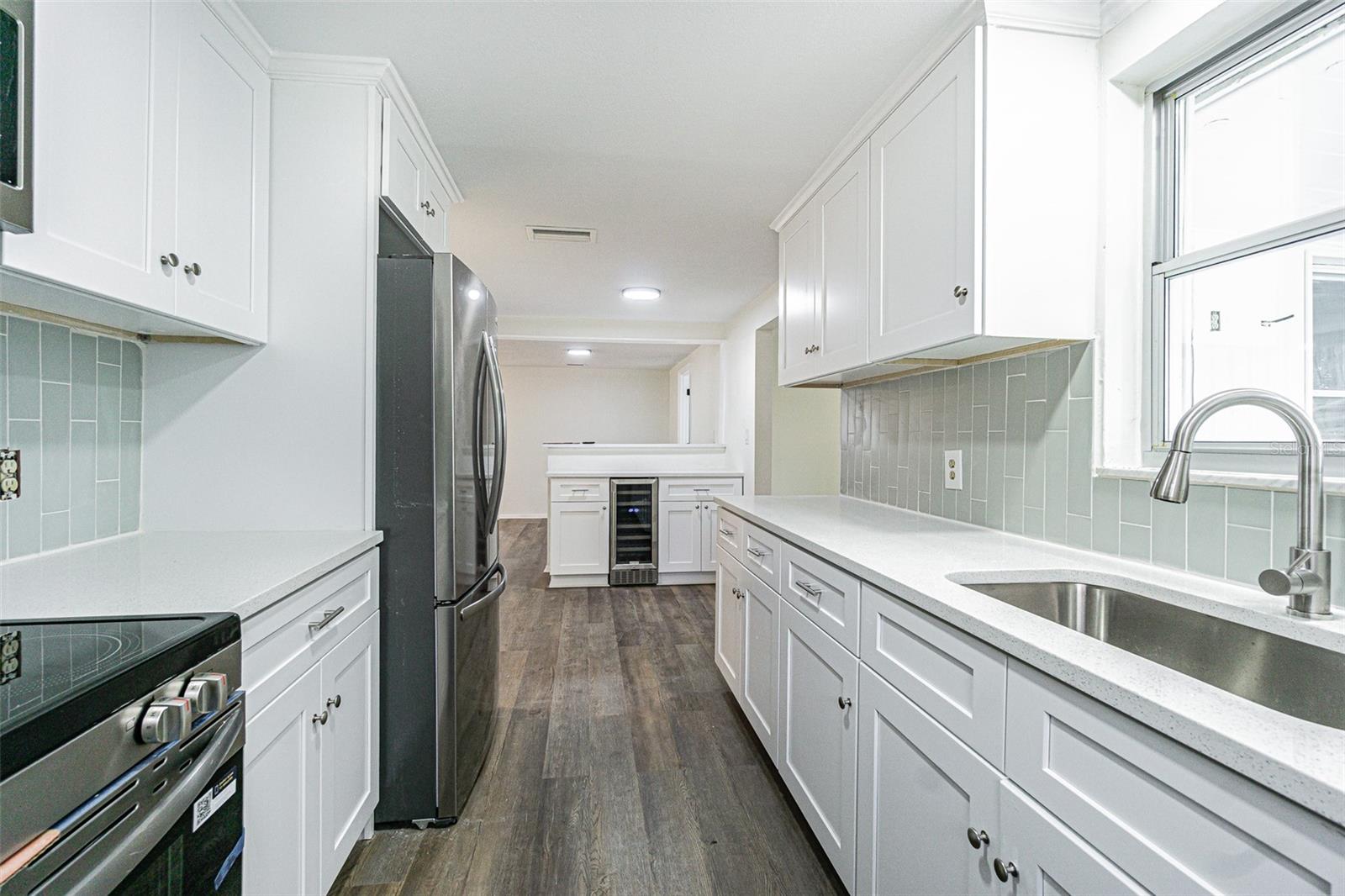 Image 7 of 27 For 5165 Greenwood Street