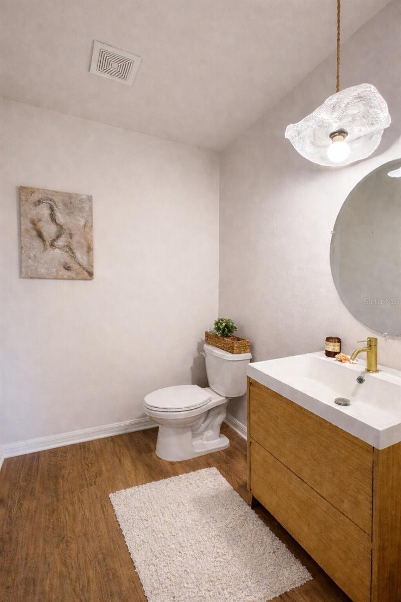 Image 17 of 75 For 3419 Hilltop Circle