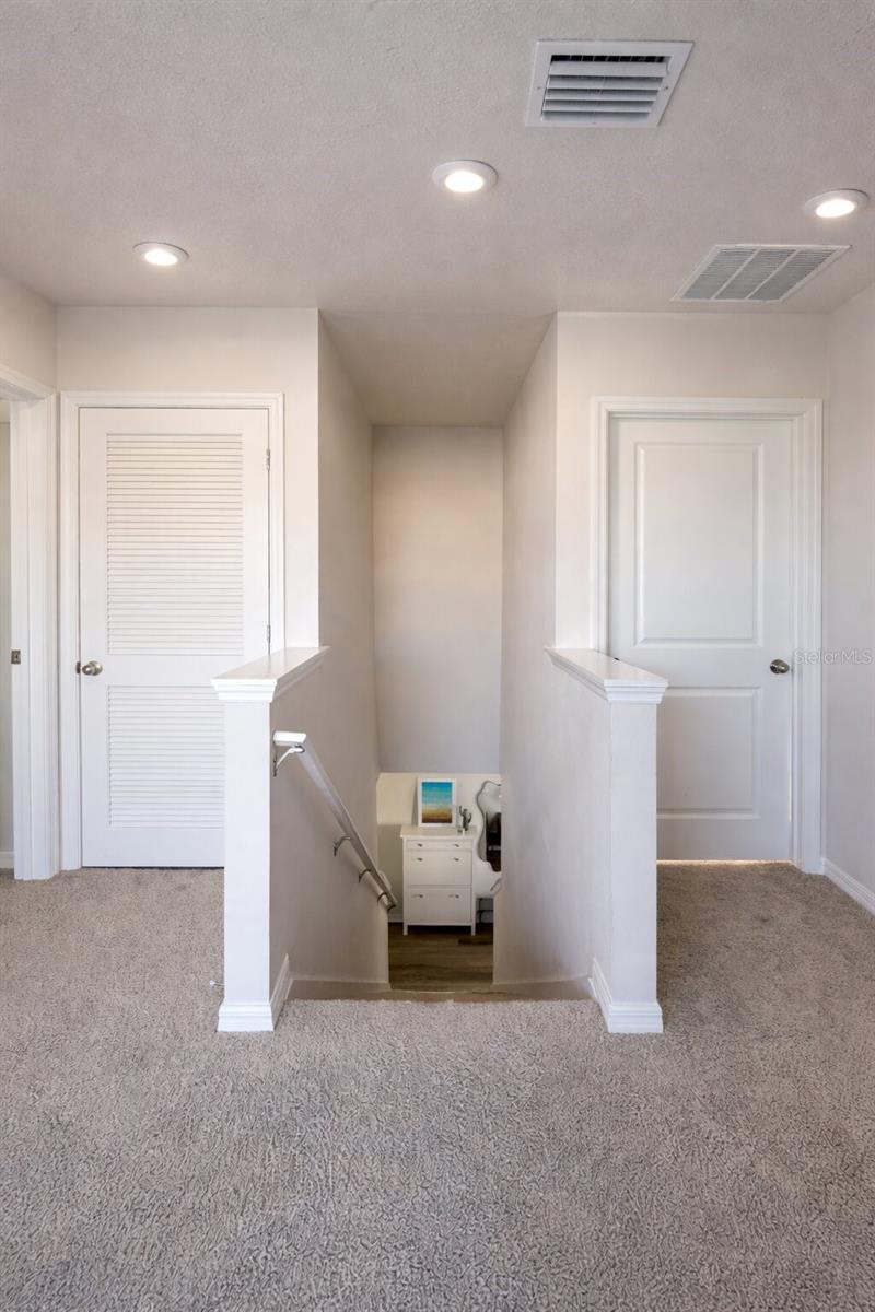 Image 23 of 75 For 3419 Hilltop Circle