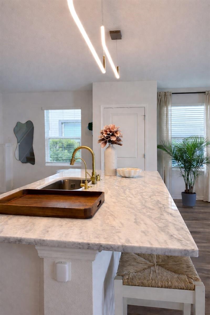 Image 6 of 75 For 3419 Hilltop Circle