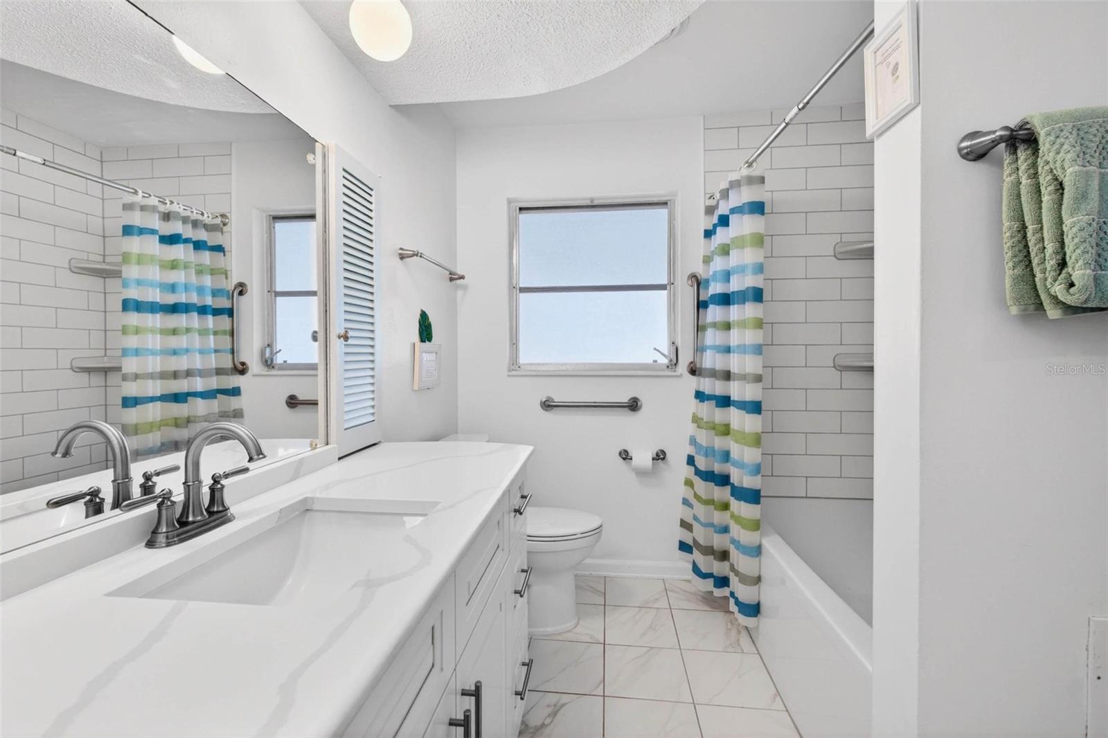 Image 10 of 15 For 11225 59th Avenue