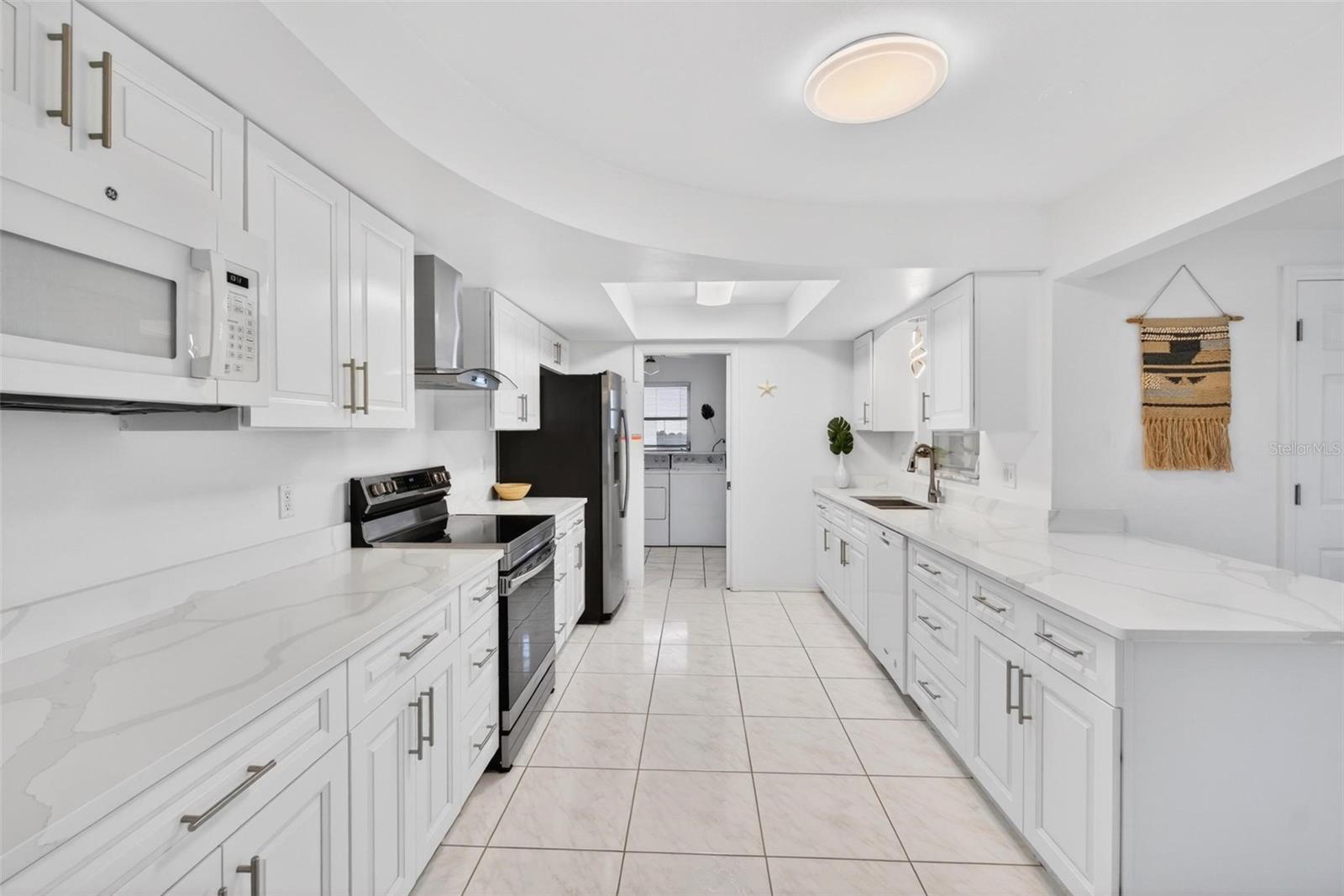 Image 4 of 15 For 11225 59th Avenue