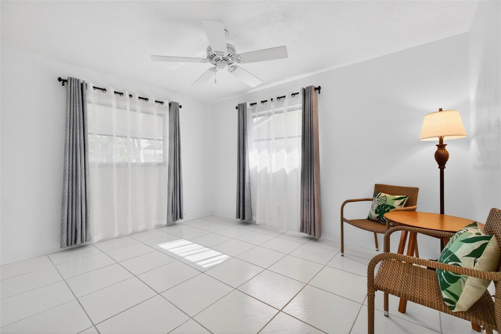 Image 8 of 15 For 11225 59th Avenue