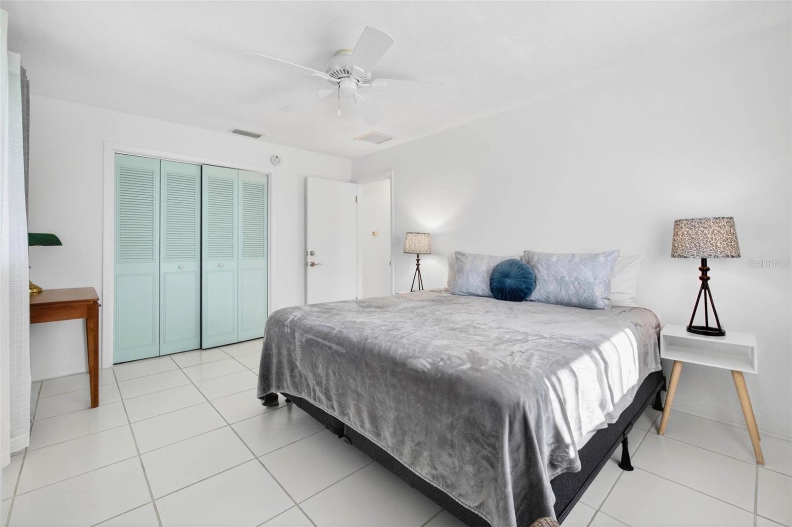 Image 9 of 15 For 11225 59th Avenue