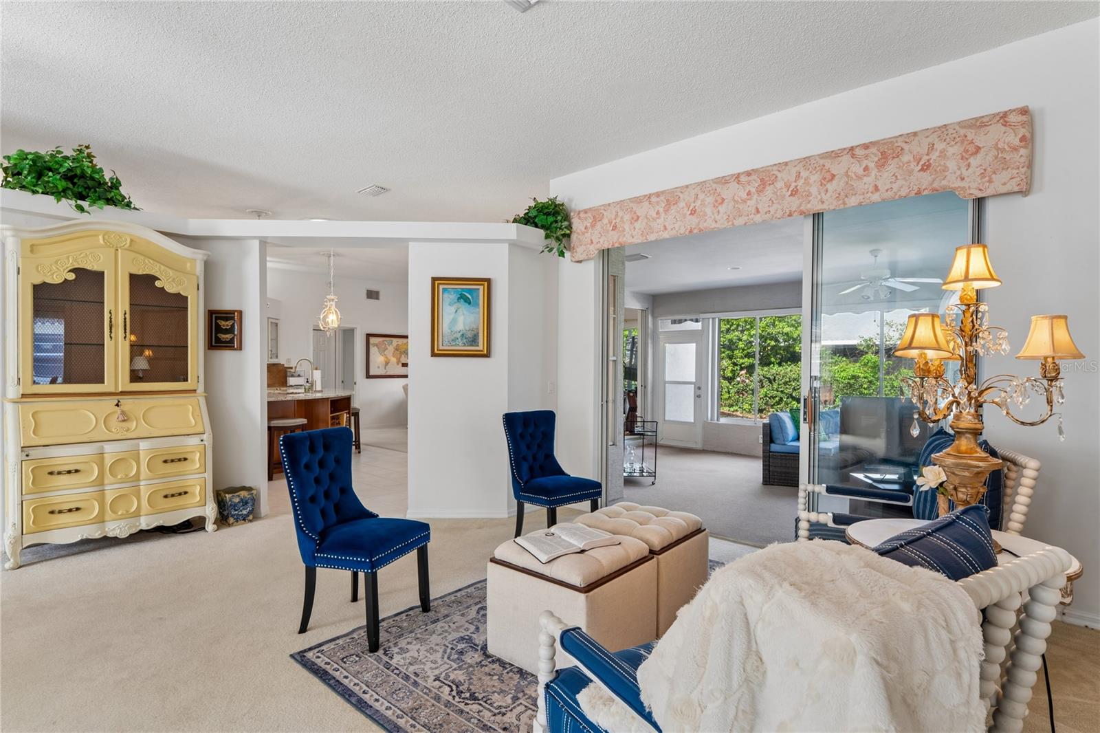 Image 10 of 94 For 2047 Overbrook Lane