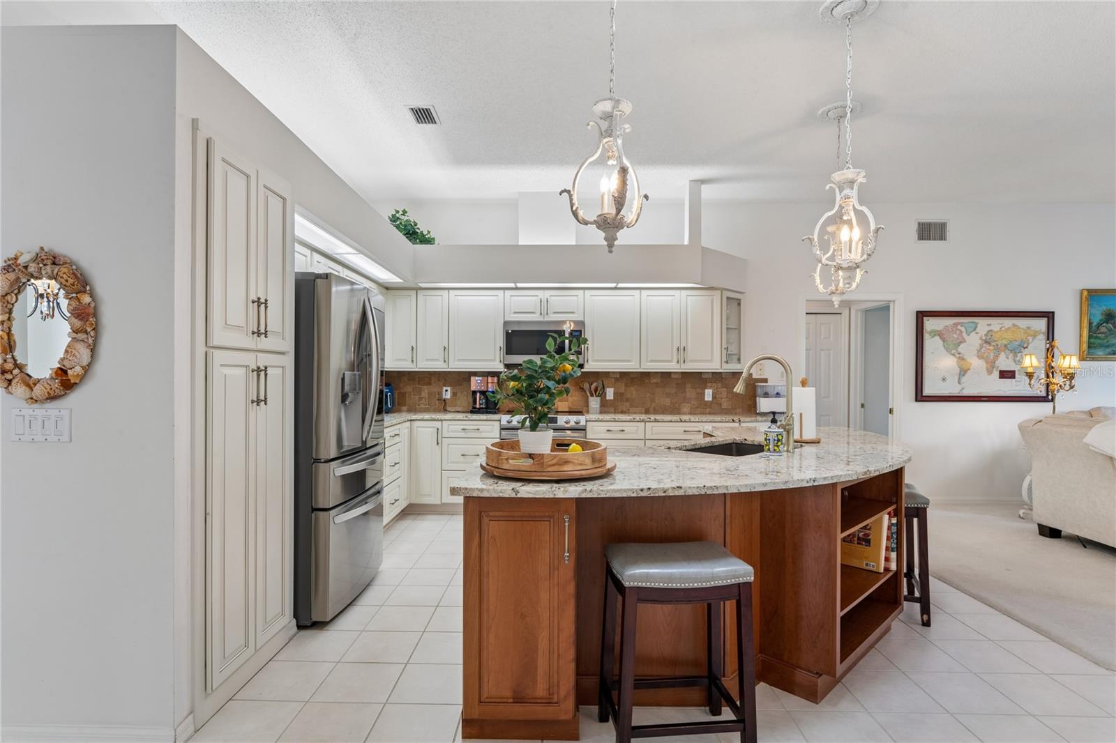 Image 12 of 94 For 2047 Overbrook Lane