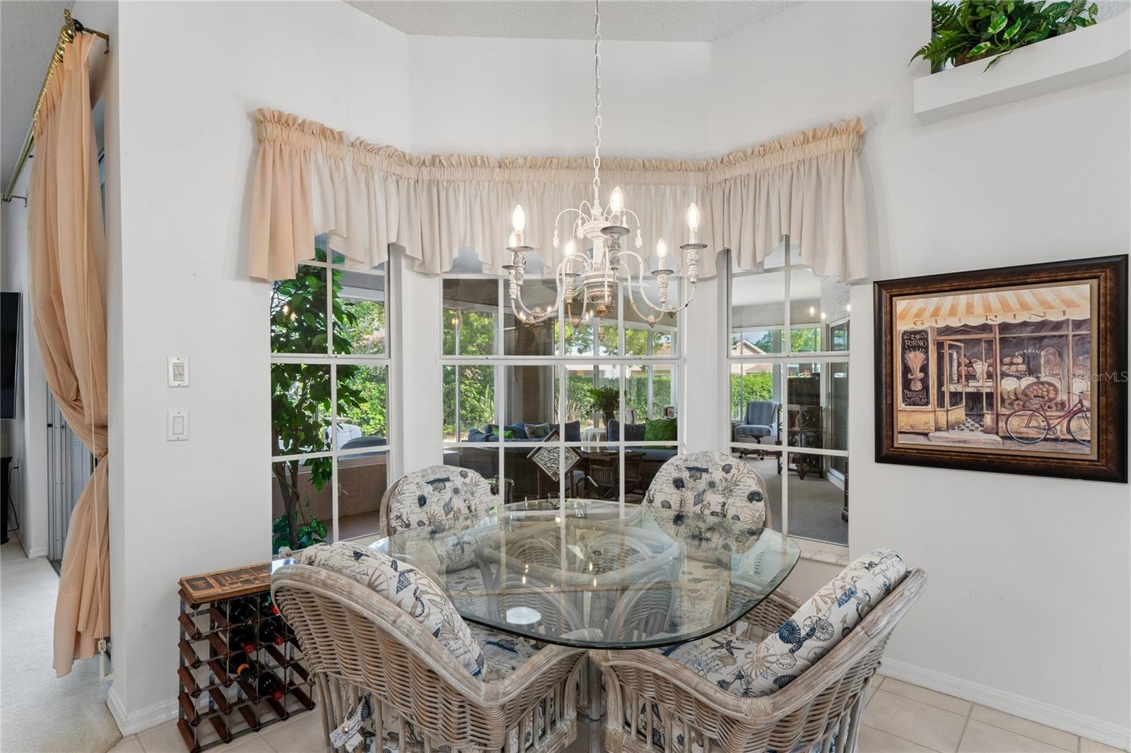 Image 19 of 94 For 2047 Overbrook Lane