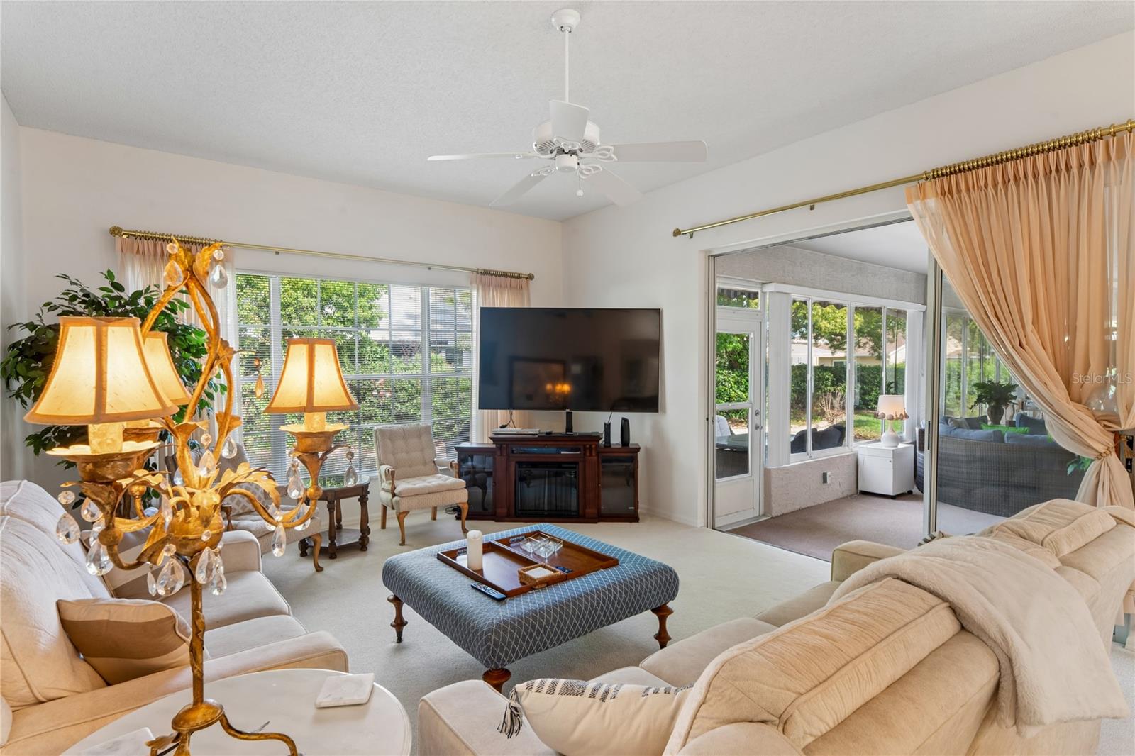 Image 24 of 94 For 2047 Overbrook Lane