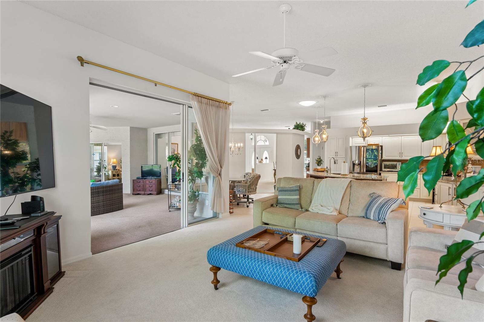 Image 25 of 94 For 2047 Overbrook Lane