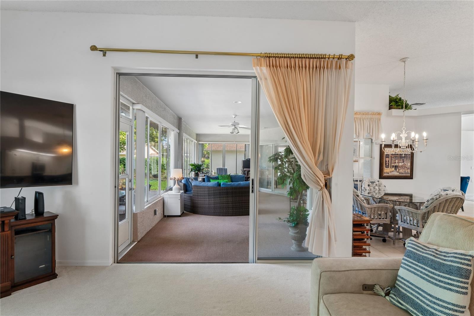 Image 26 of 94 For 2047 Overbrook Lane