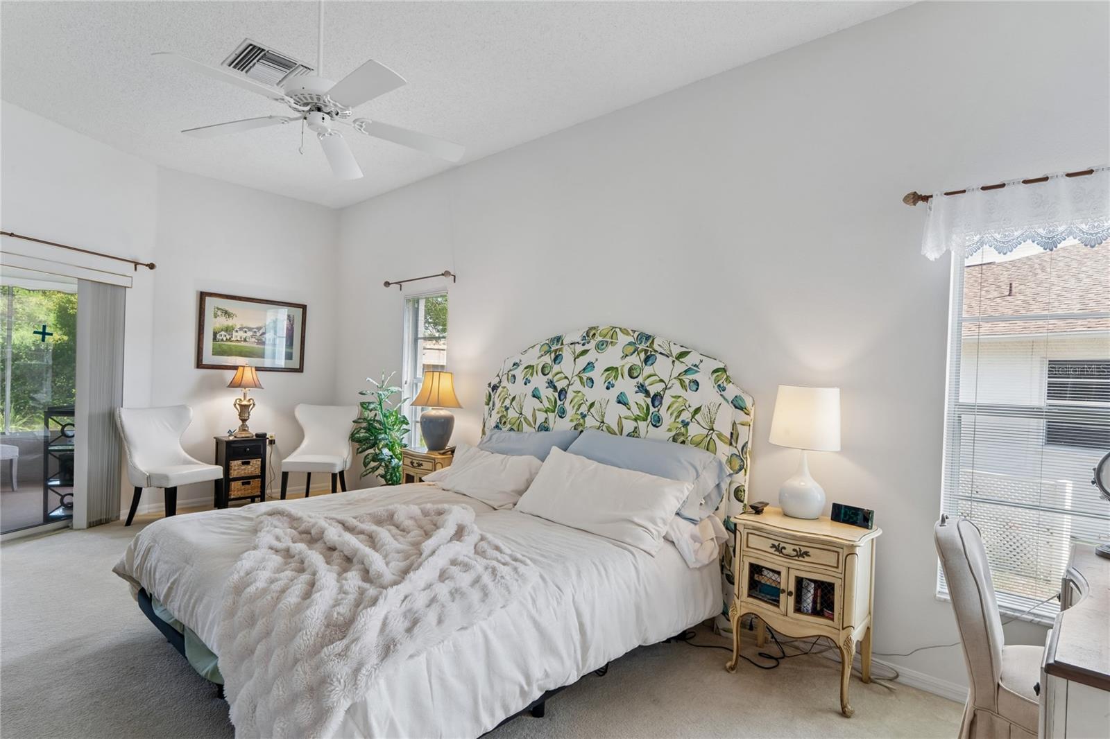 Image 27 of 94 For 2047 Overbrook Lane