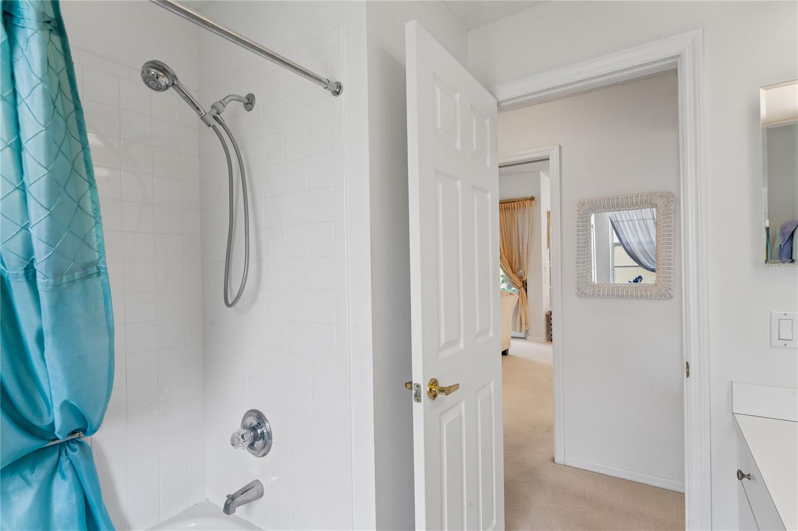 Image 41 of 94 For 2047 Overbrook Lane