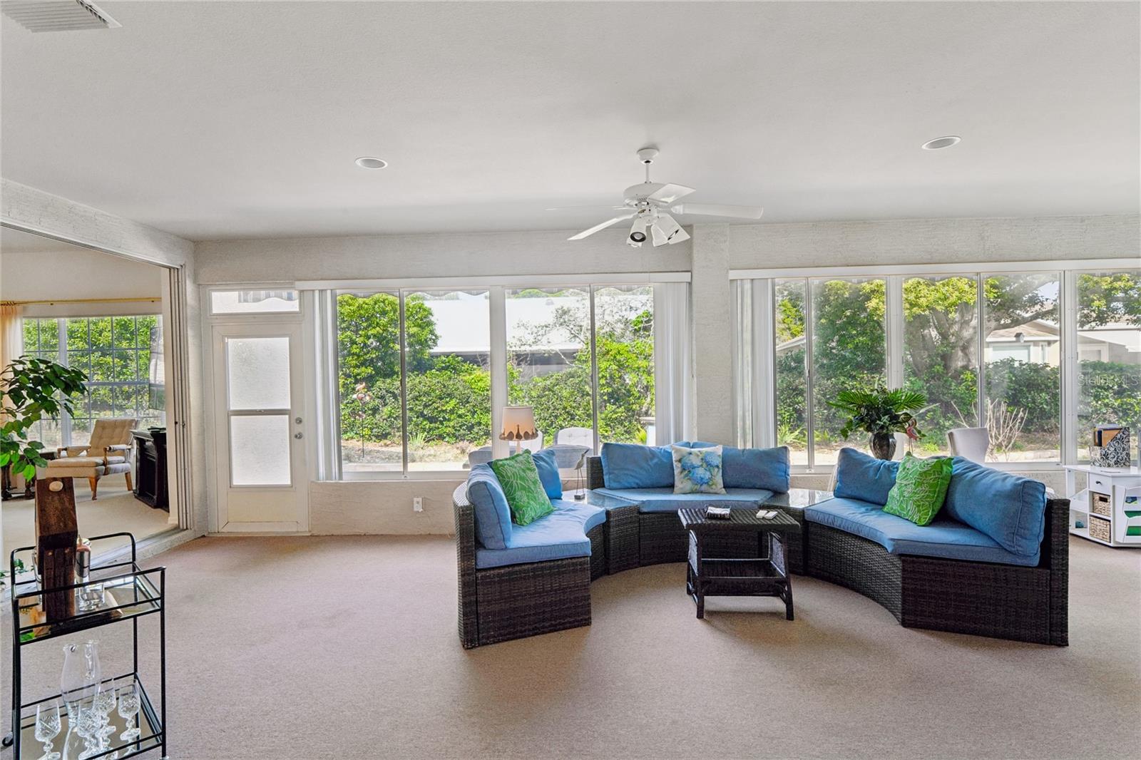 Image 46 of 94 For 2047 Overbrook Lane