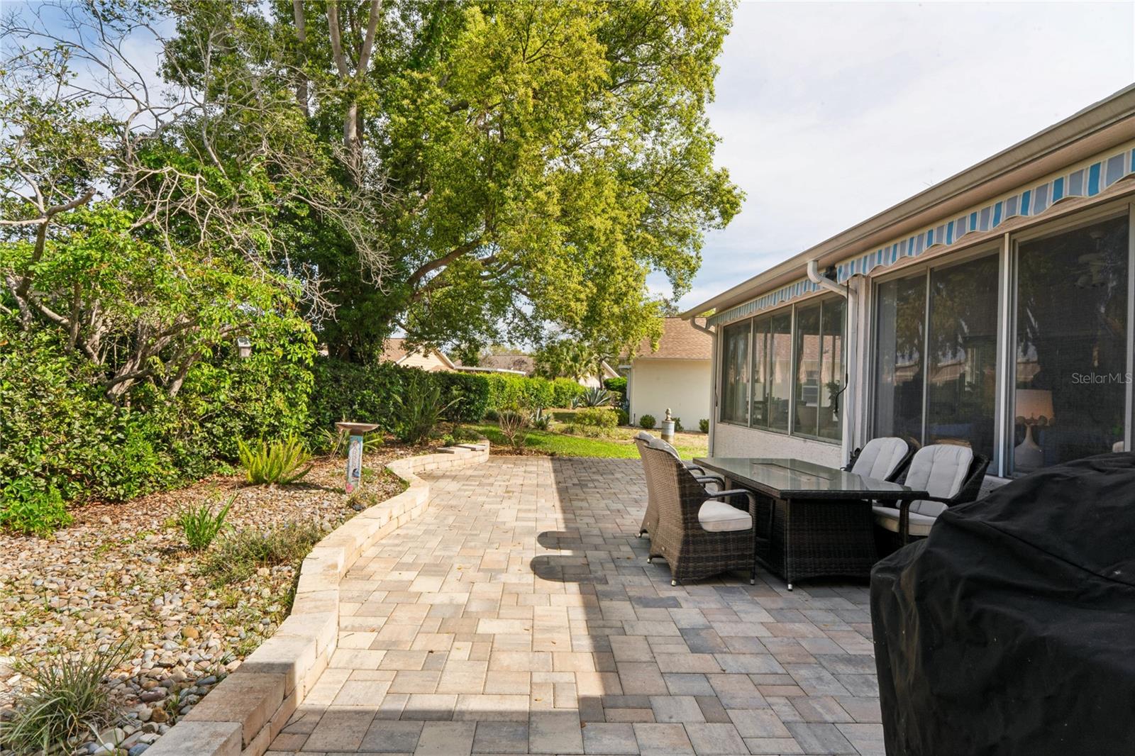 Image 49 of 94 For 2047 Overbrook Lane