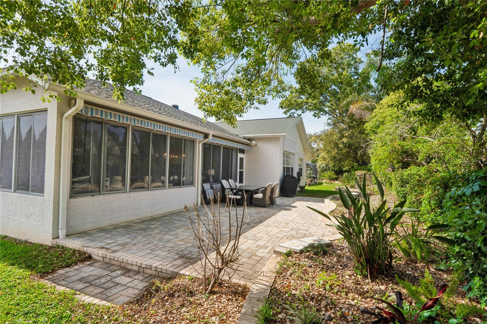 Image 50 of 94 For 2047 Overbrook Lane