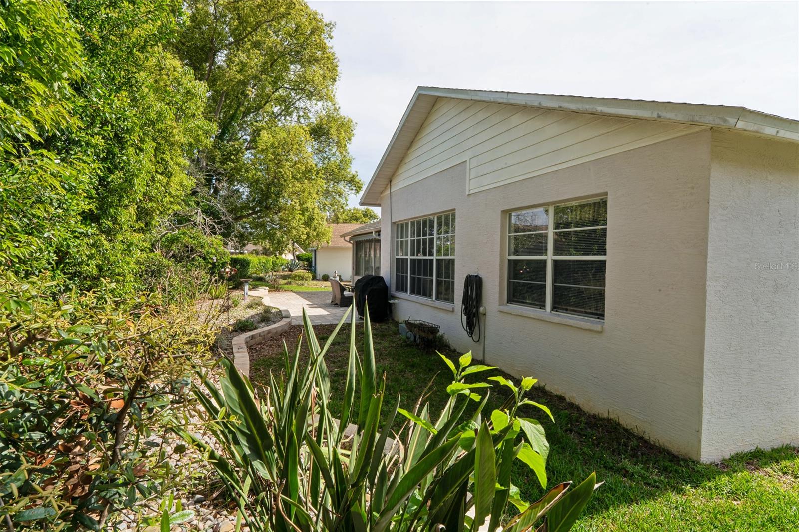 Image 51 of 94 For 2047 Overbrook Lane