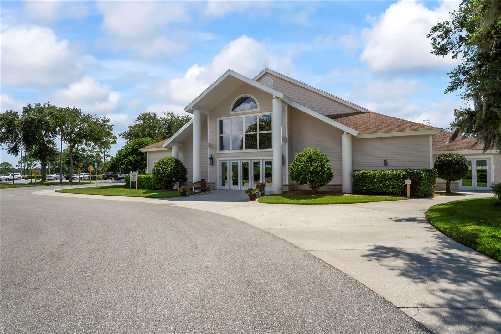 Image 76 of 94 For 2047 Overbrook Lane