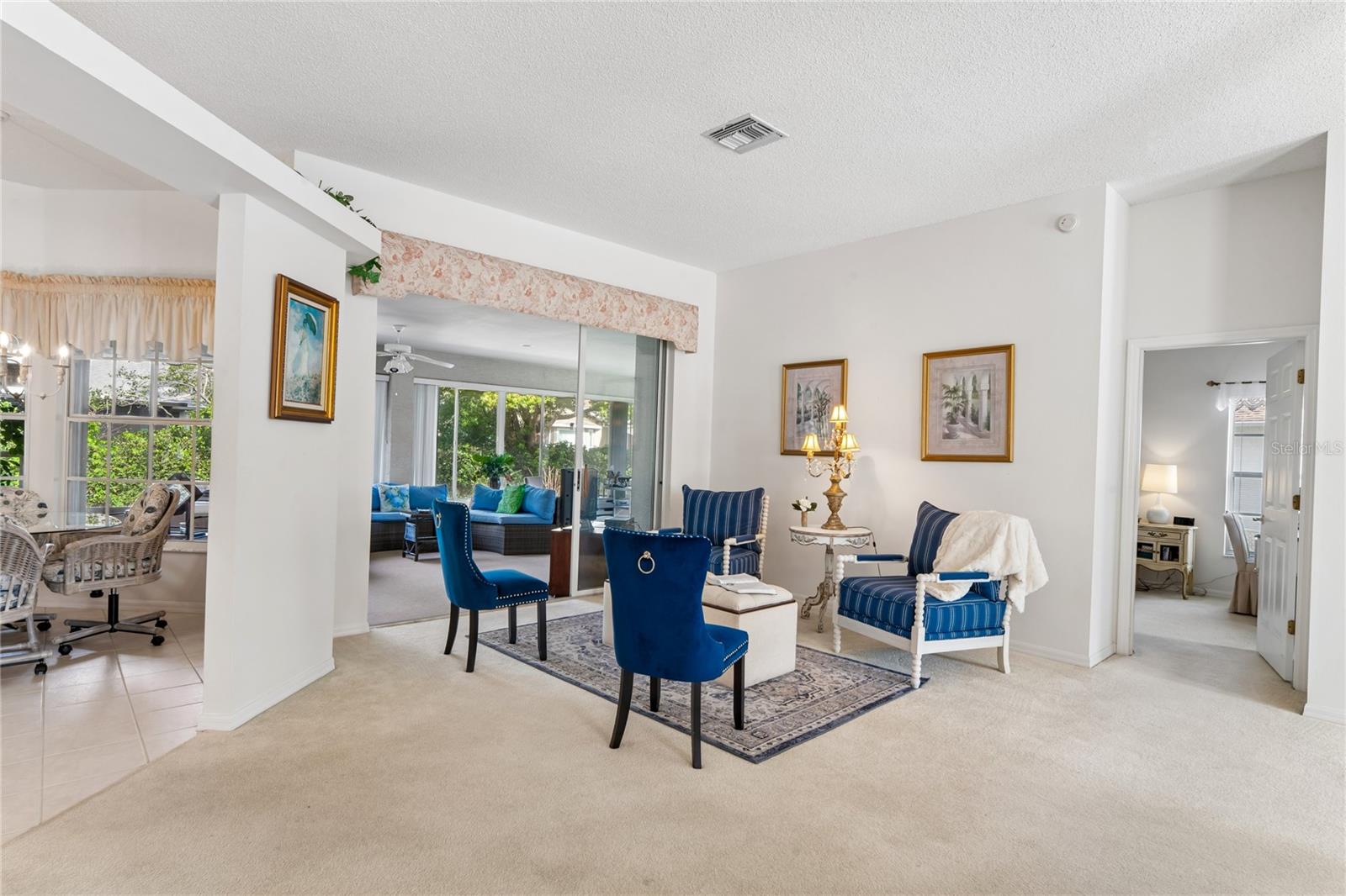 Image 8 of 94 For 2047 Overbrook Lane