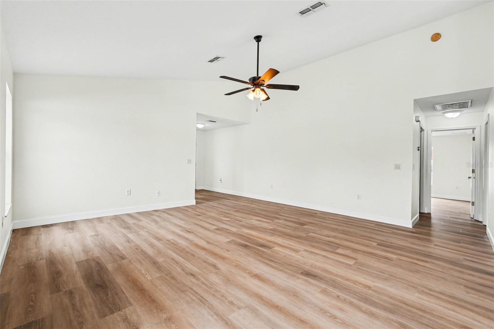 Image 11 of 30 For 11647 Zimmerman Road