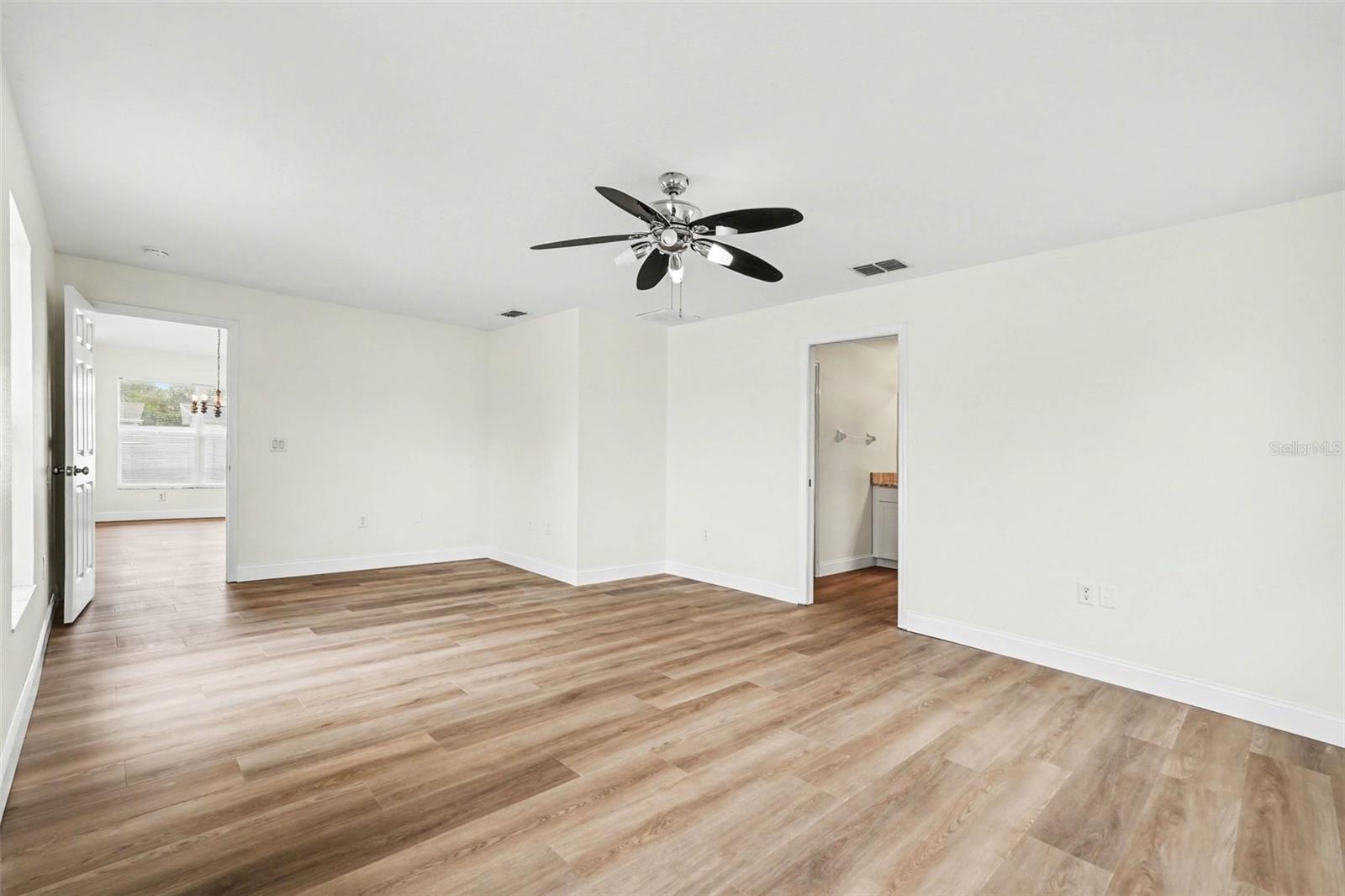 Image 15 of 30 For 11647 Zimmerman Road