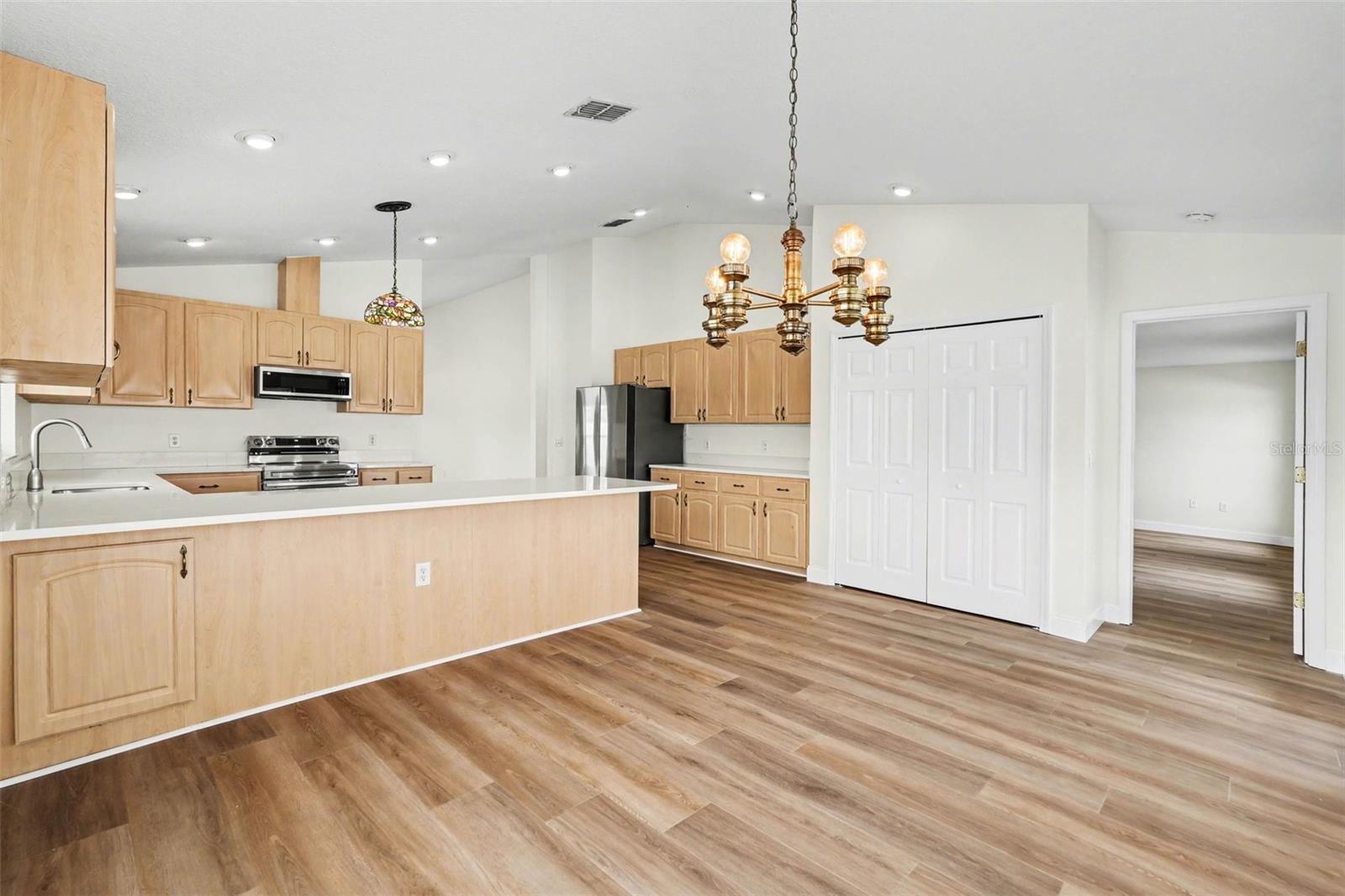 Image 6 of 30 For 11647 Zimmerman Road