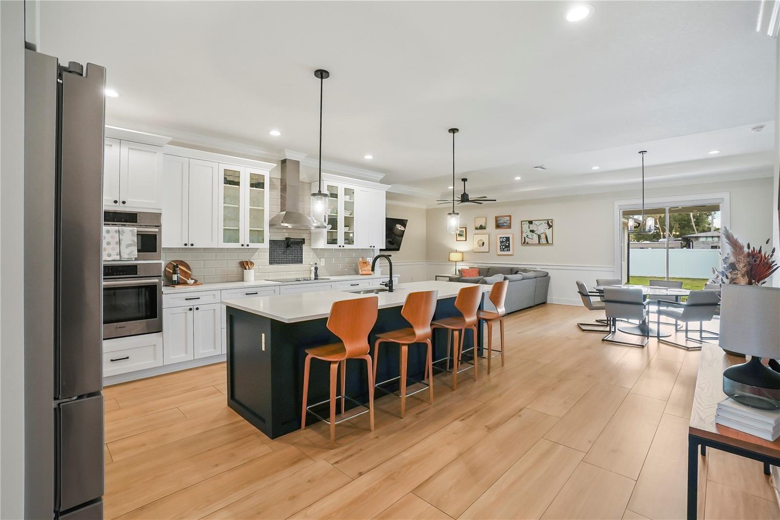 Listing photo id 19 for 2115 Lincoln Avenue