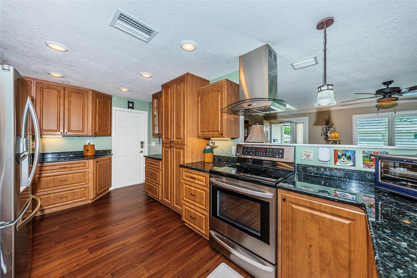 Image 14 of 64 For 4286 96th Avenue N