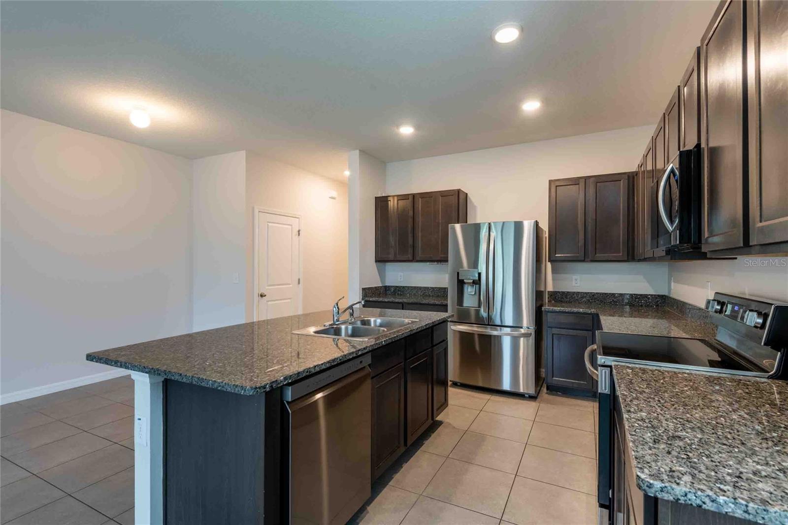 Image 7 of 28 For 8668 Falling Blue Place