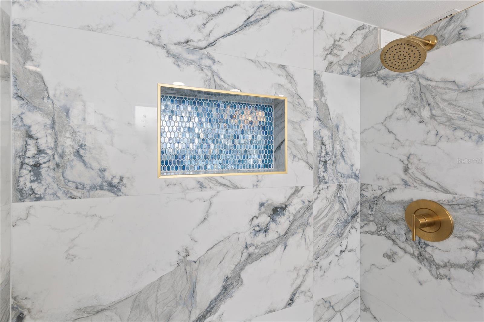 Listing photo id 20 for 3409 Springfield Drive