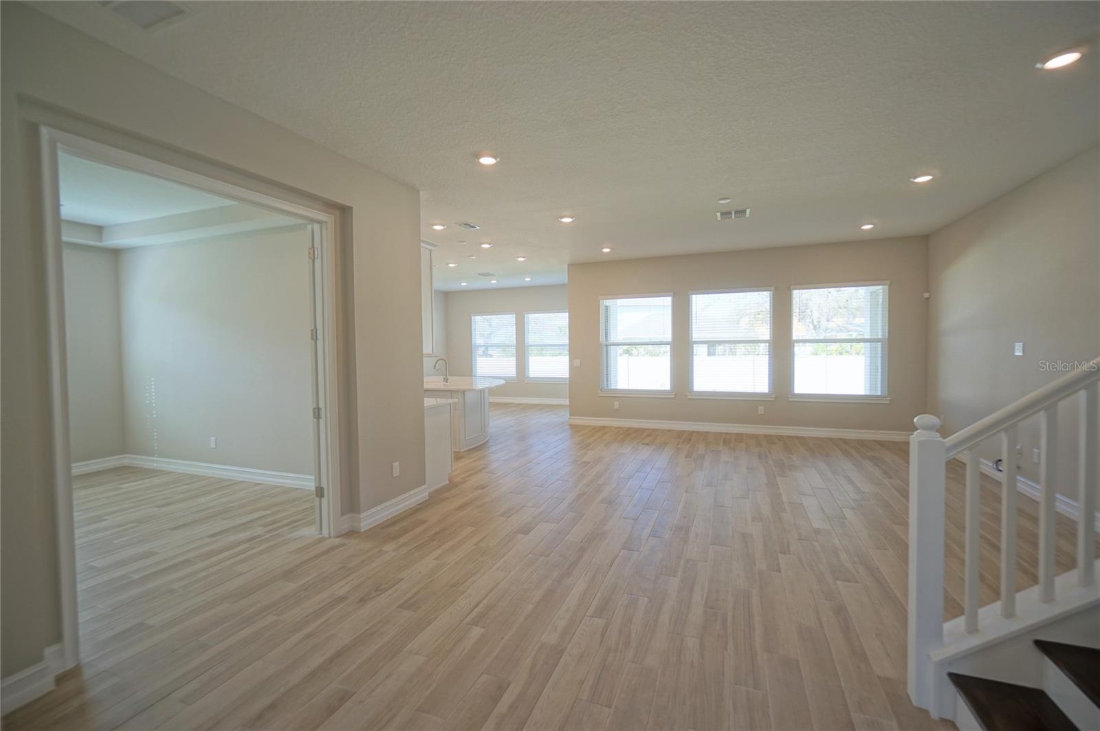 Image 13 of 47 For 19817 Cypress Bridge Drive