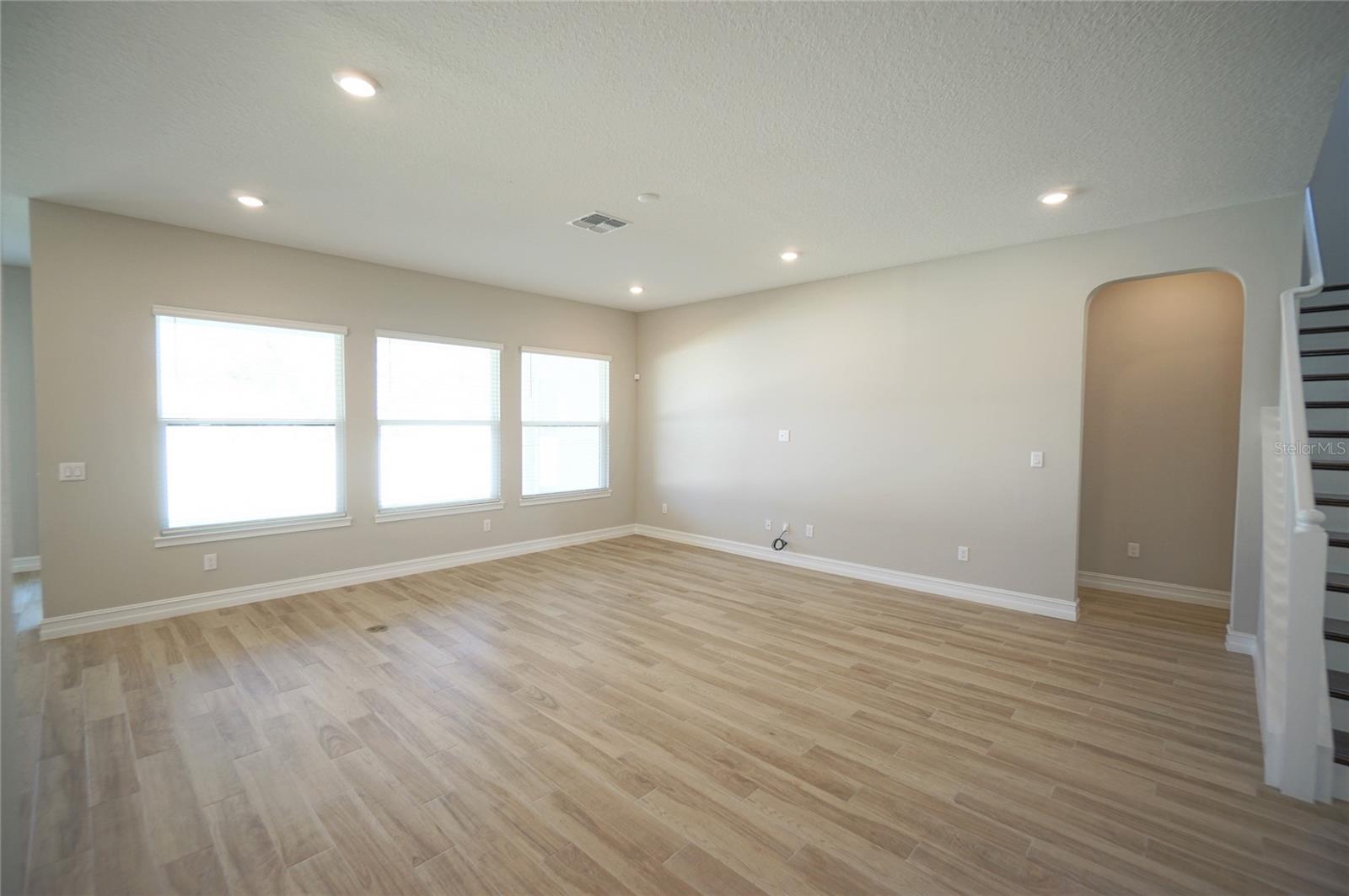 Image 16 of 47 For 19817 Cypress Bridge Drive