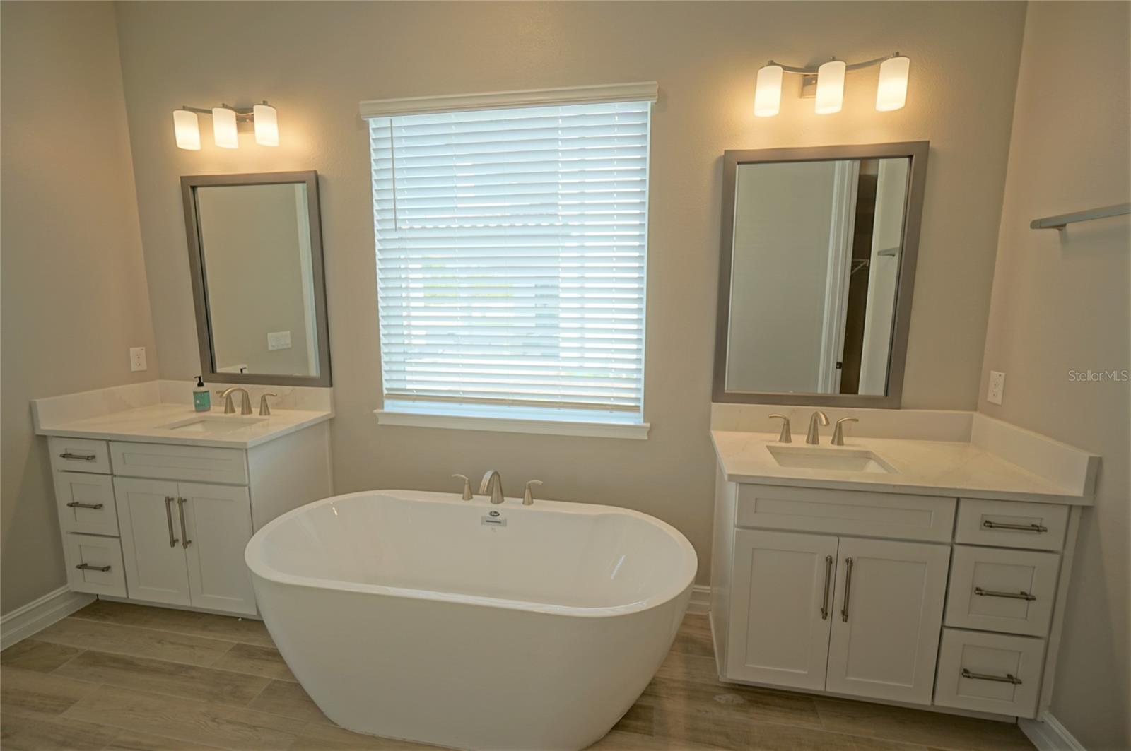 Image 31 of 47 For 19817 Cypress Bridge Drive