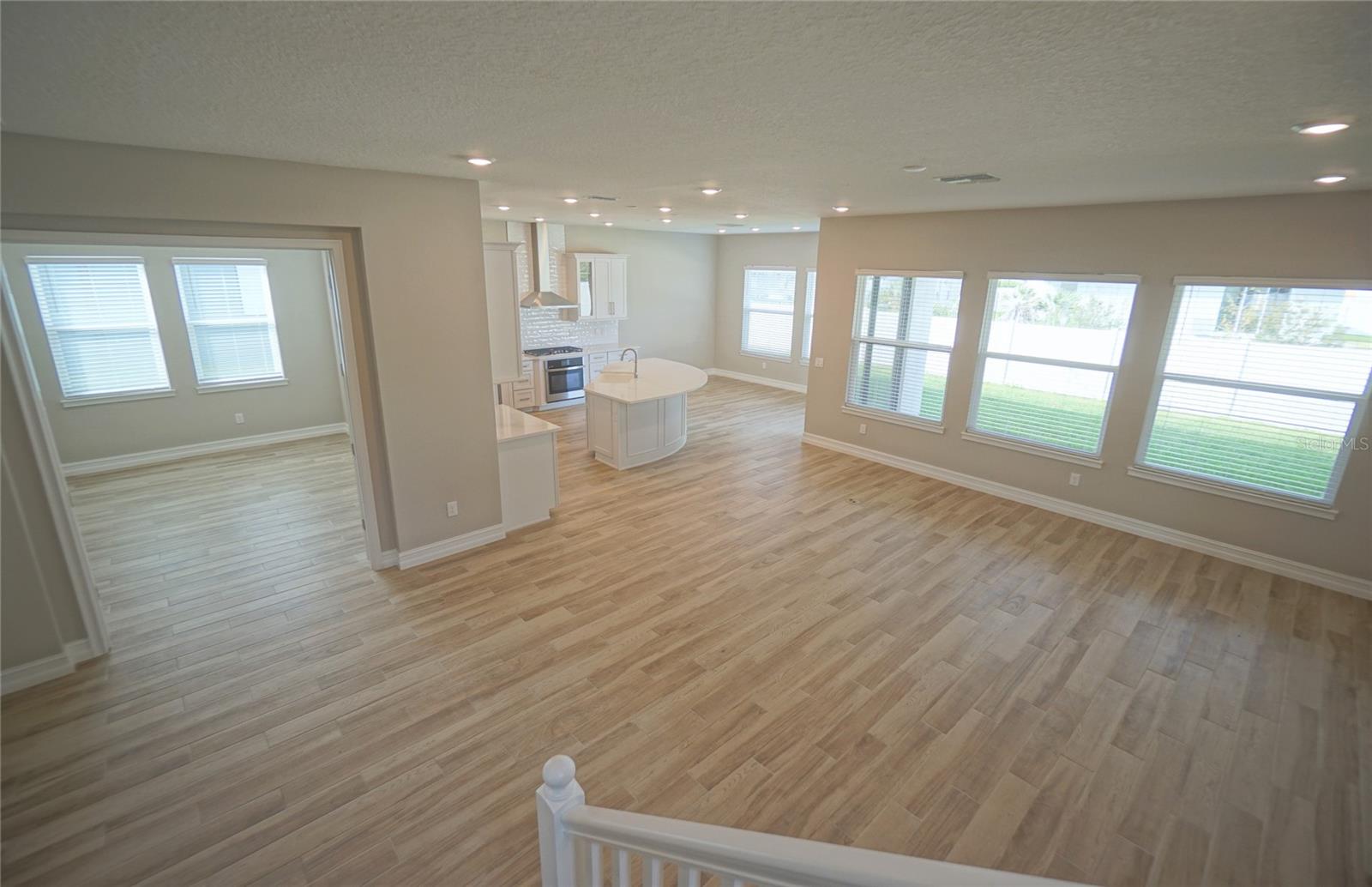 Image 34 of 47 For 19817 Cypress Bridge Drive