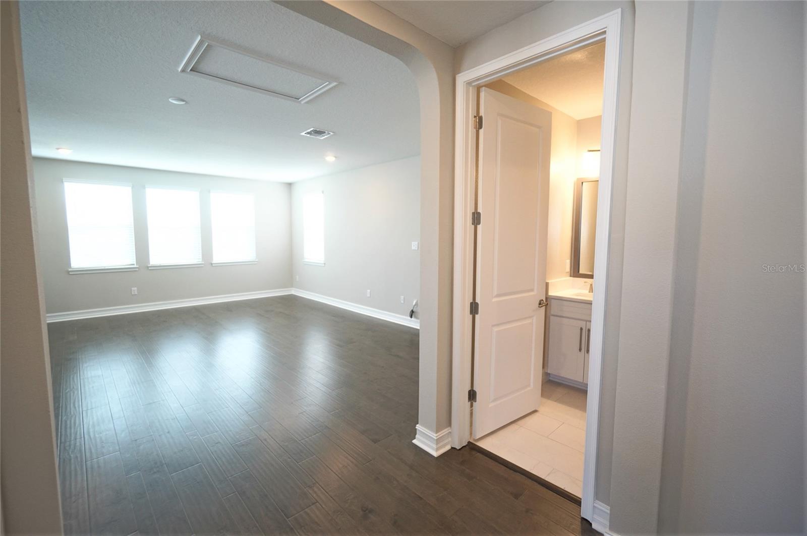 Image 35 of 47 For 19817 Cypress Bridge Drive