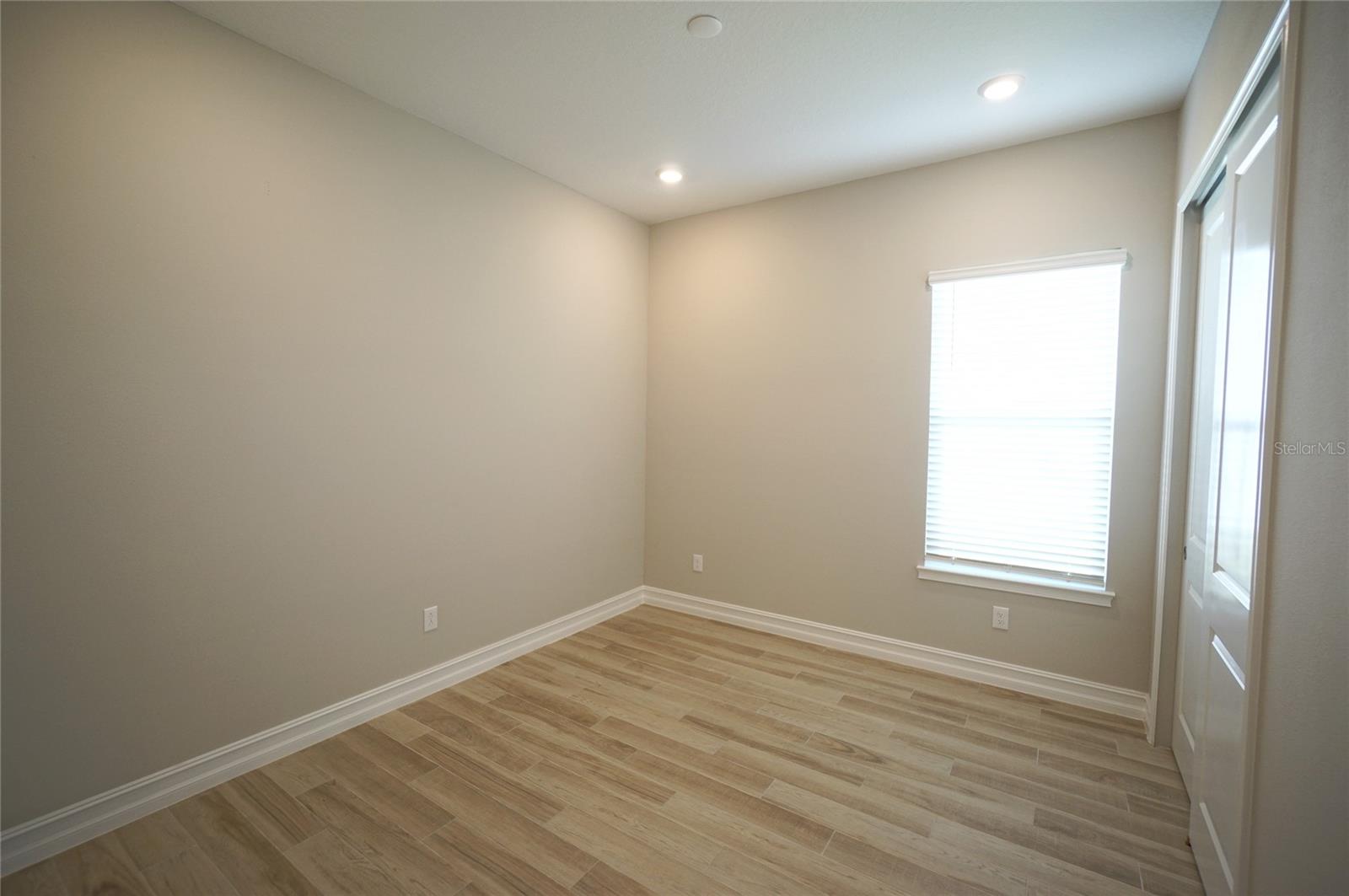 Image 7 of 47 For 19817 Cypress Bridge Drive