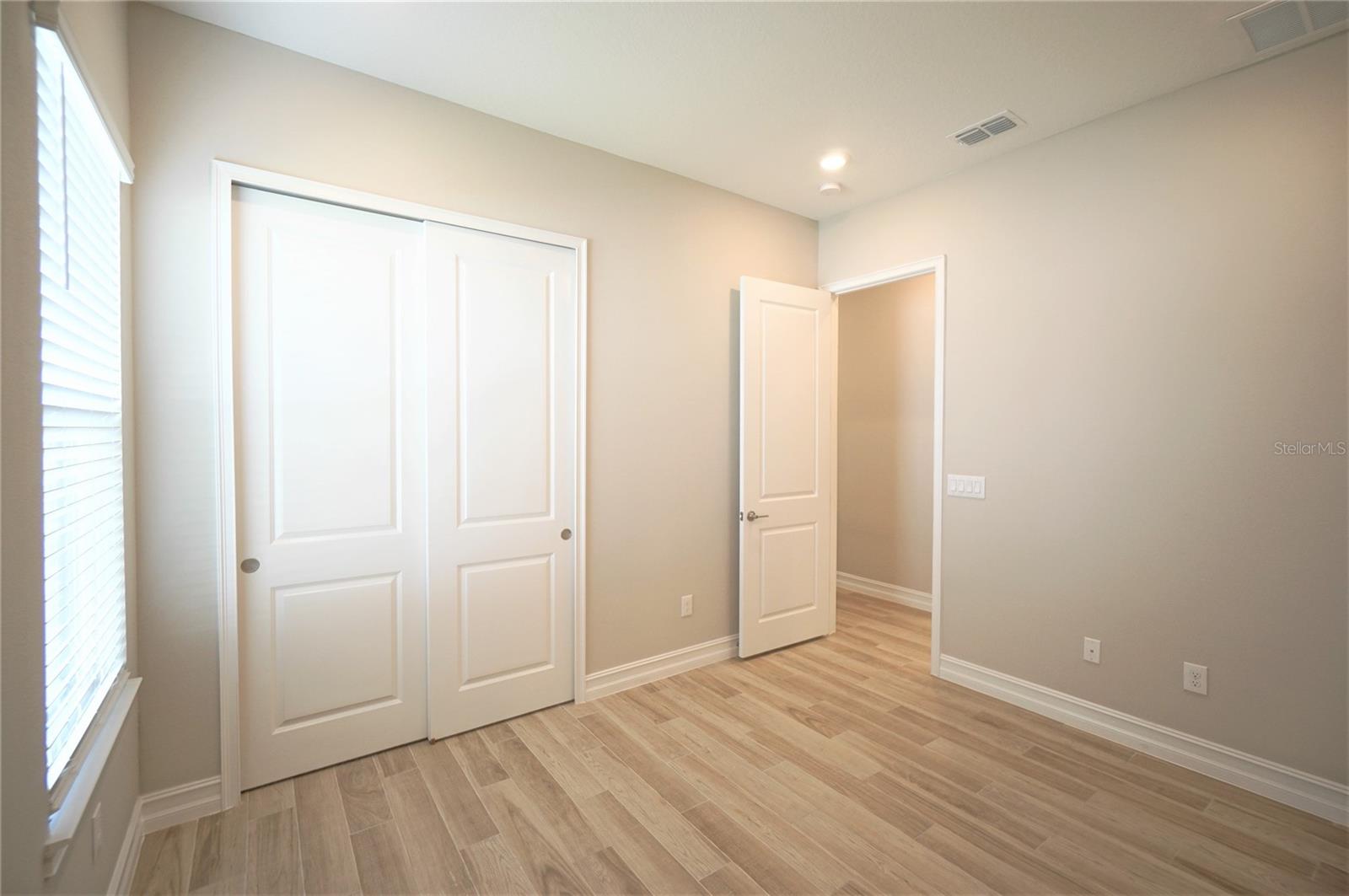 Image 8 of 47 For 19817 Cypress Bridge Drive