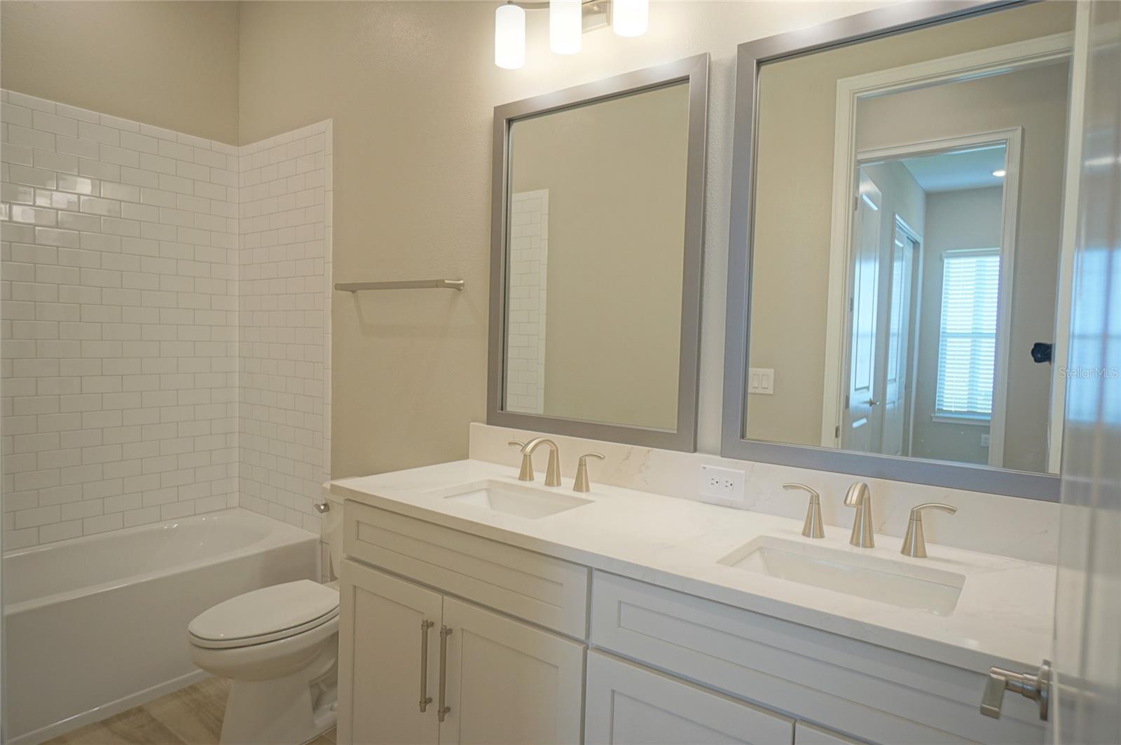 Image 9 of 47 For 19817 Cypress Bridge Drive